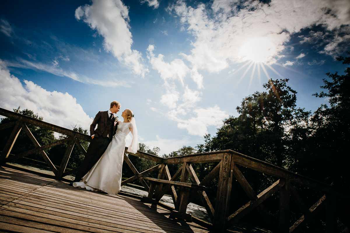 Bryllupsfotografering på Restaurant Thors Mølle Aarhus C: En Dag Med Kærlighed og Nostalgi