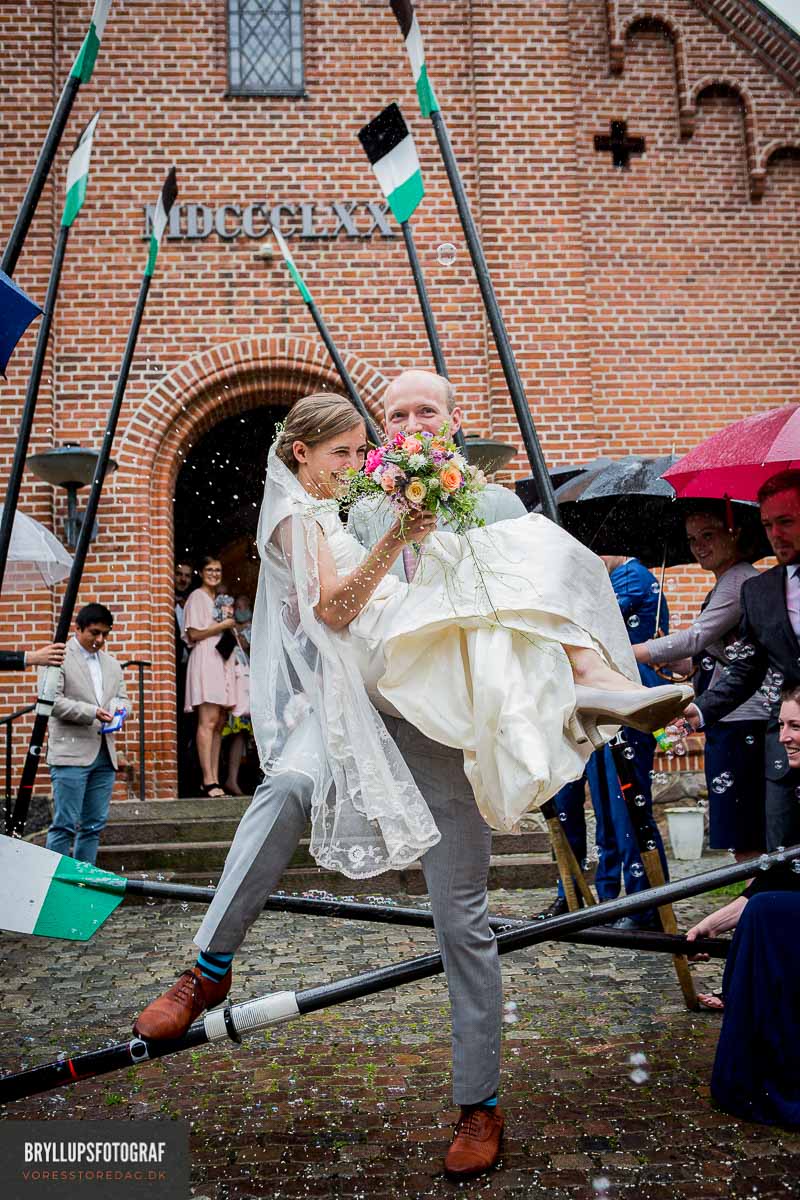 glad gom og brud Vedbæk Kirke